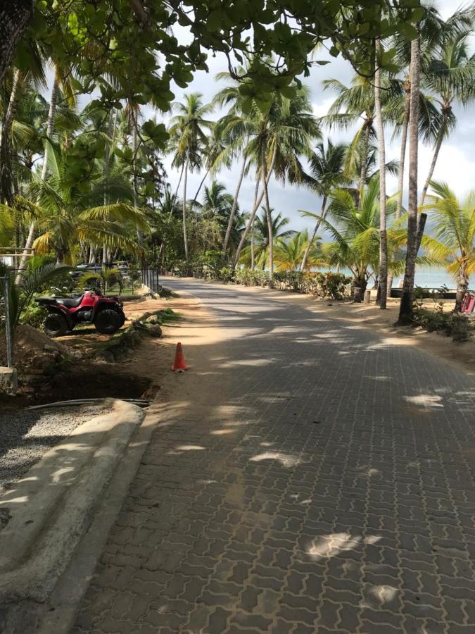 Cozy Oceanfront Villa With Direct Beach Access 拉斯特拉纳斯 外观 照片