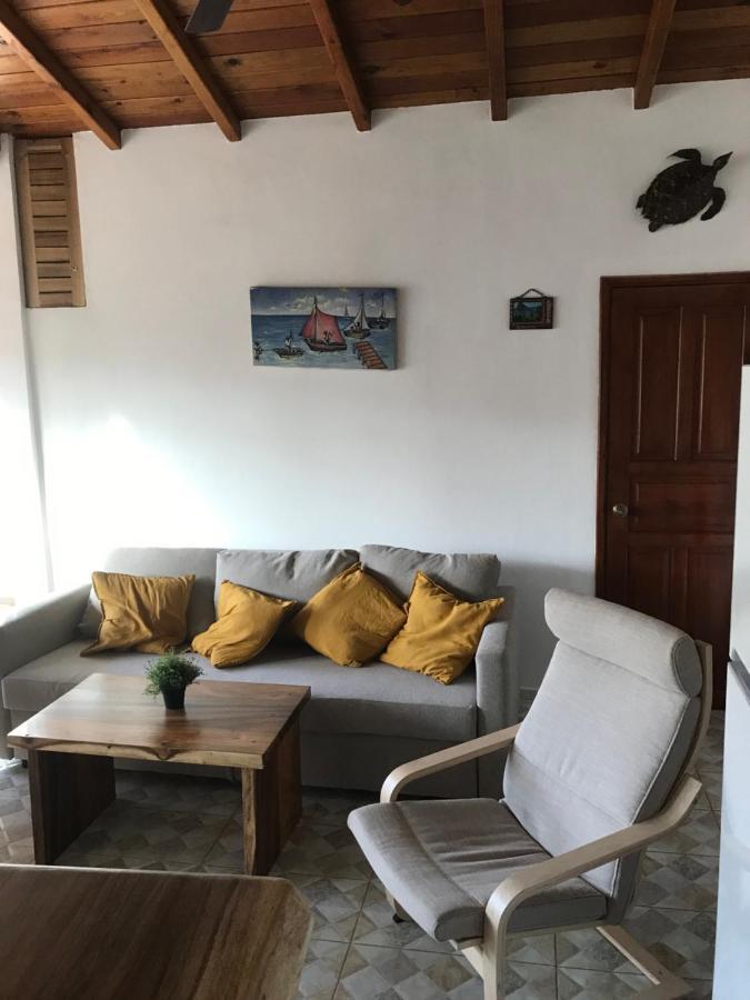 Cozy Oceanfront Villa With Direct Beach Access 拉斯特拉纳斯 外观 照片