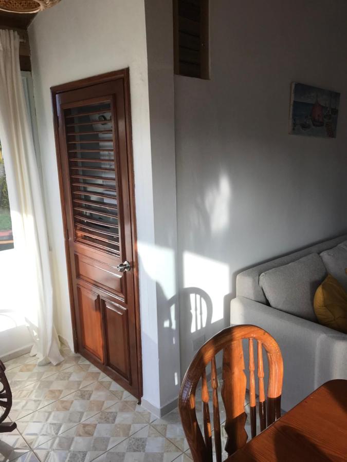Cozy Oceanfront Villa With Direct Beach Access 拉斯特拉纳斯 外观 照片