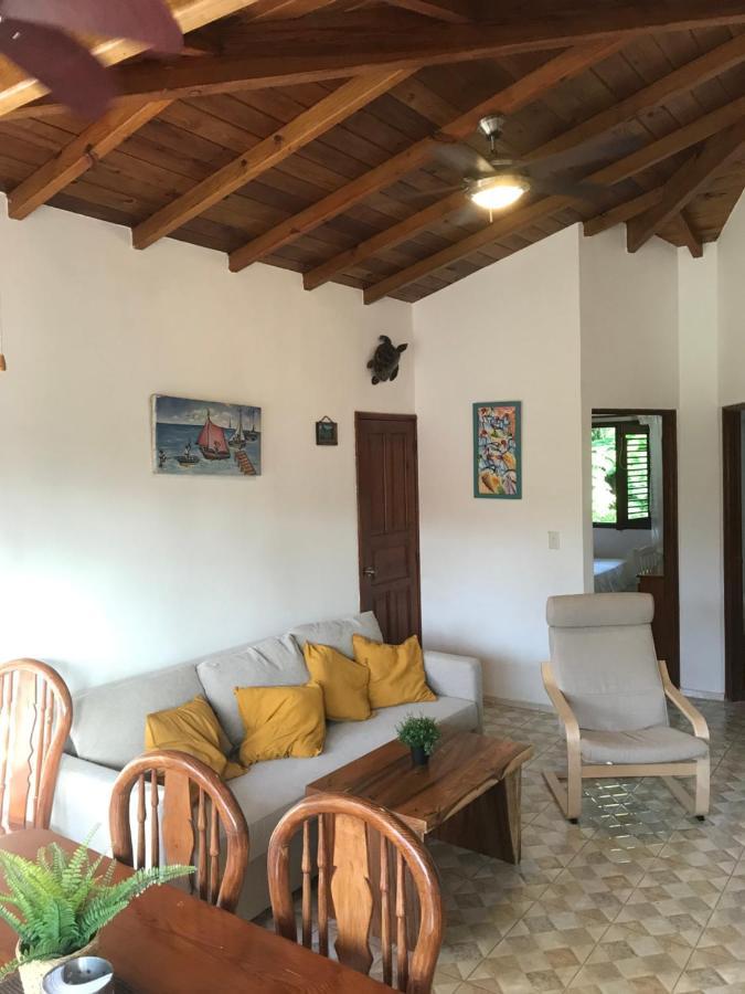 Cozy Oceanfront Villa With Direct Beach Access 拉斯特拉纳斯 外观 照片